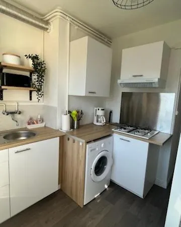 Διαμέρισμα Avec Parking Prive