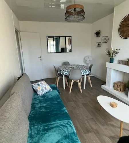 Appartement Avec Parking Prive *